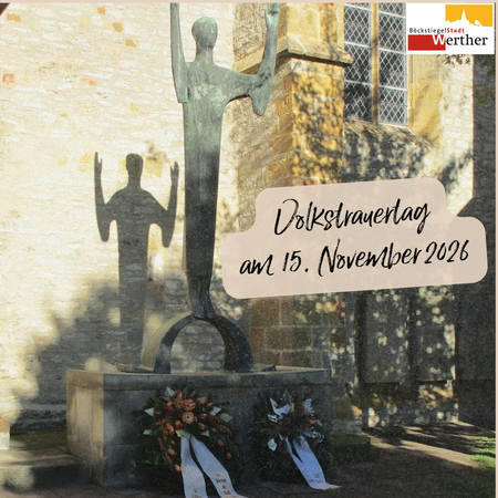 Der Friedensengel an der Kirche ist zu sehen.