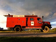 Ein Feuerwehrauto ist zu sehen.